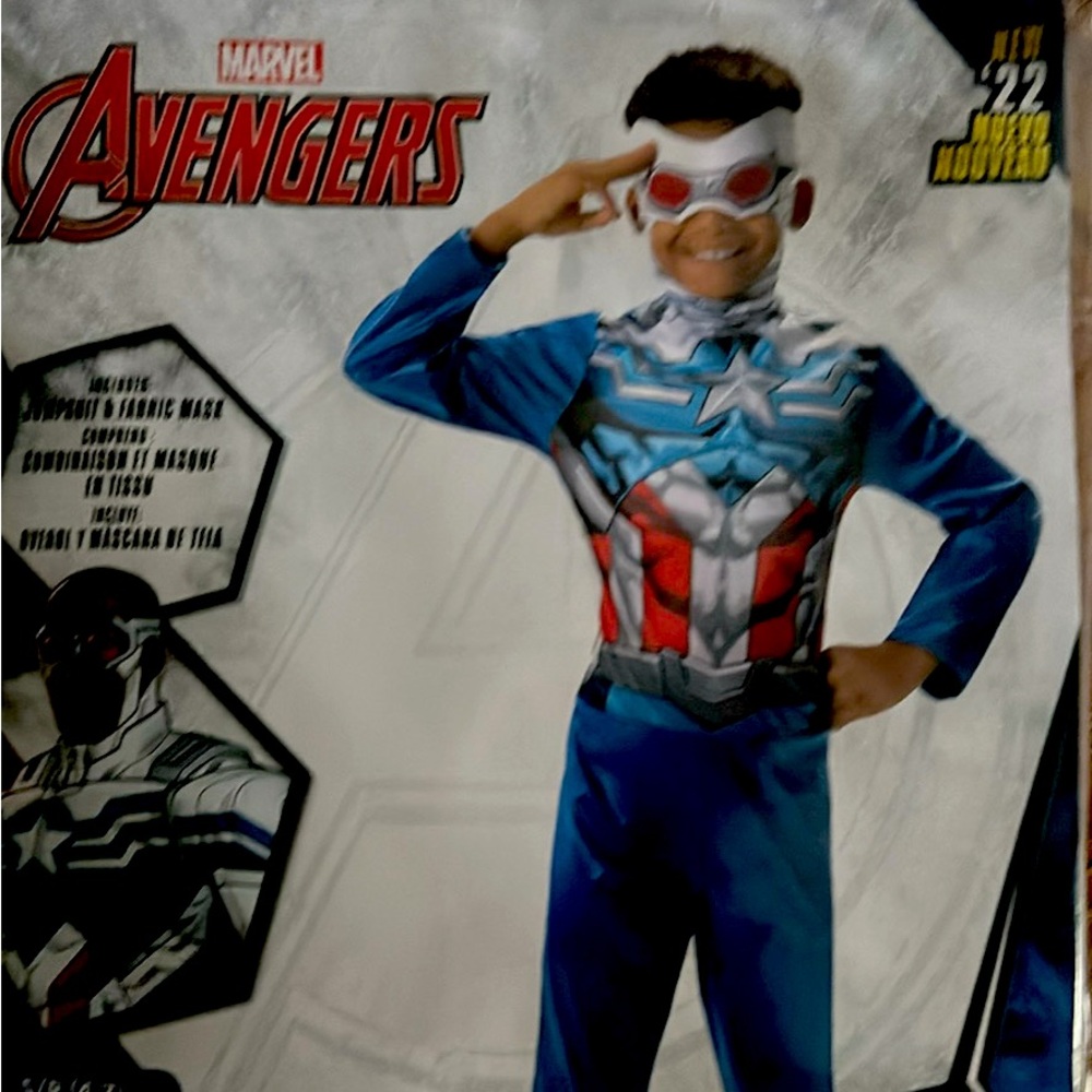 Costume - Captain America NEW